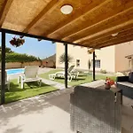 Bonita Casa Arianny Con Piscina Vakantiehuis