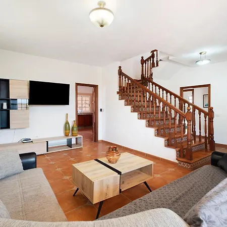 Bonita Casa Arianny Con Piscina بيت للعطل أرونا