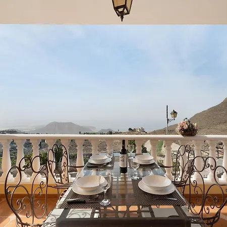 Bonita Casa Arianny Con Piscina أرونا